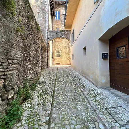 Vicoli E Arte Spoleto